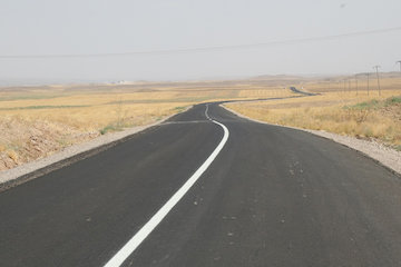 اتمام عملیات آسفالت راه روستایی جارچی شهرستان زنجان آسفالت
