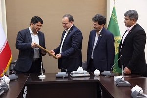 همكاری مشترك سازمان راهداری وحمل و نقل جاده ای و آستان قدس رضوی برای تسهیل سفرهای زائران حرم امام رضا(ع) جلسه
