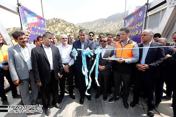افتتاح بیش از ۴۰ پروژه راهداری استان لرستان در دهه فجر  افتتاح نزدیک به یک کیلومتر پل روستایی در سفر وزیر راه و شهرسازی به لرستان