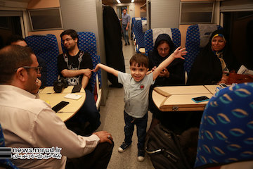 سومین قطار گردشگری گیلان  راهاندازی میشود قطار گردشگری