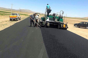 ادامه عملیات روکش آسفالت محور مراغه -هشترود در حال اجرا است روکش