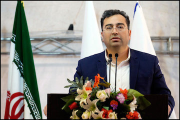 توسعه حمل و نقل ریلی در اولویت برنامههای شرکت عمران شهرهای جدید است حبیبالله طاهرخانی