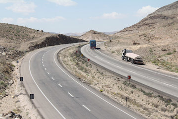 احداث بزرگراه کرمانشاه – میاندواب ۵۸ درصد پیشرفت دارد بزرگراه