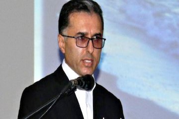 حضور بانوان در بخش دریایی مورد استقبال سازمان است /  در ایران منعی برای ادامه تحصیل بانوان در رشته دریانوردی وجود ندارد  حسین یونسی