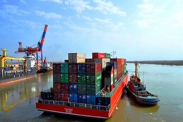 از برقراری خط دریایی بین خرمشهر و عراق وکویت تا سرمایه گذاری ۷۱۶ میلیاردی بخش خصوصی بندر خرمشهر