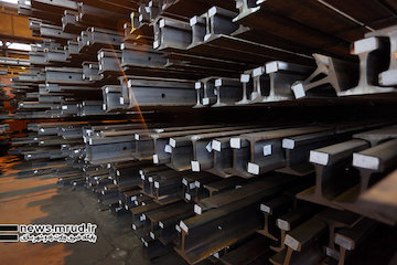 پیشرفت ۸۰ درصدی عملیات زیرسازی متروی بهارستان/ تحویل محموله ۶۰۰ تنی ریل تولید داخل در هفته جاری/ ۹۰۰ میلیارد تومان باقیمانده اعتبار مورد نیاز بازدید وزیر راه و شهرسازی از خط تولید ریل در مجموعهکارخانههای ذوبآهن