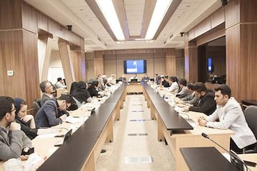 بانک اطلاعاتی محدودههای هدف بازآفرینی راهاندازی شود/ موازیکاری بیاعتمادی میآورد جلسه شرکت بازآفرینی شهری