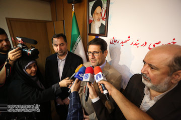 نفتکش بریتانیایی در حال خروج از بندرعباس است / با اخذ تضامین مورد نیاز حکم رفع توقیف داده شد / اجازه ندادهایم فردی اختیار سواحل ما را داشته باشد امضای بزرگترین قرارداد سرمایه گذاری بخش خصوصی