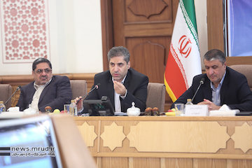 ارایه گزارش واحدهای مسکونی مهر تکمیل، تحویل و فروش اقساطی شده به وزیر راه و شهرسازی برگزاری چهاردهمین جلسه شورای مسکن در سال 98