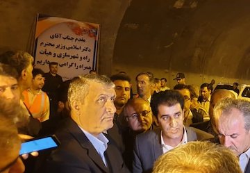 وزیر راه و شهرسازی از گردنه و تونل ماموخ بازدید کرد اسلامی - تونل