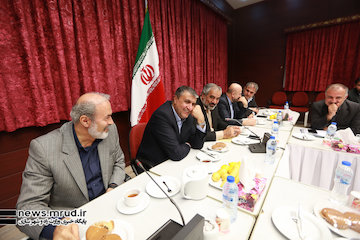 جلسه شورای هماهنگی راه و شهرسازی استان کردستان با حضور وزیر راه و شهرسازی
