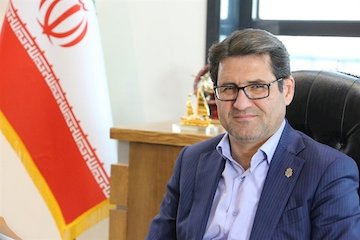 انتقال مستقیم غلات از کشتی به قطار در بندر شهید رجایی/ افزایش عملیات بندری ایران با وجود تحریم/ جا به جایی بیش از ۳ میلیون تن کالا در ۱۷ روز نخست فروردین ۹۹/ رشد ورود اقیانوس پیماها به بنادر کشور محمد راستاد