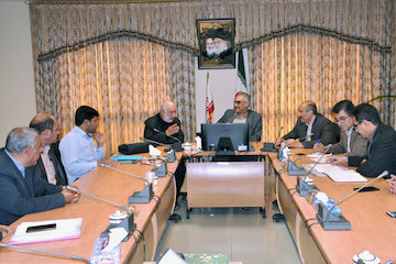 راه وشهرسازی استان بر تکمیل پروژه های نیمه تمام شرق اصفهان مصمم است جلسه