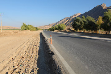 اجرای عمليات چهارخطه خروجی دره شهر در استان ايلام  با ۳۰درصد پيشرفت فيزيكی جاده