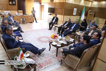 مراسم تکریم و معارفه مدیران کل قدیم و جدید راه و شهرسازی قزوین برگزار شد جلسه