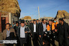 وزیر راه و شهرسازی از ۱۰ روستای زلزلهزده سراب بازدید کرد