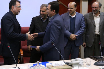 ابلاغ احکام اعضای هیات اجرایی محله های هدف شهرهای استان قزوین دريافت حكم