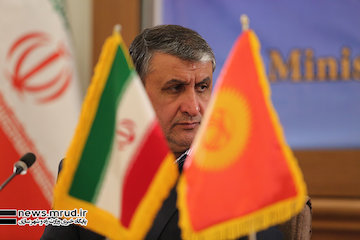 امضا توافقنامه ترانزیت کالا از طریق بنادر ایران با قرقیزستان/ جمهوری قرقیزستان فرصتی برای صادرات خدمات فنی و مهندسی ایران در حوزه راهسازی  آغاز به کار دوازدهمین کمیسیون مشترک همکاری های اقتصادی ایران و قرقیزستان