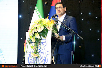 سرمایهگذاری ۵ هزار میلیاردی بخش خصوصی در بنادر کشور/ شرط سازمان بنادر برای شرکتهای اپراتور ریلی/ سرمایهگذاران در حوزه گردشگری دریایی تسهیلات دریافت میکنند  محمد راستاد