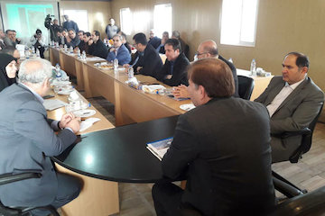 بازدید استاندار گیلان از مراحل احداث پروژه راه آهن رشت – پیربازار – بندر کاسپین جلسه