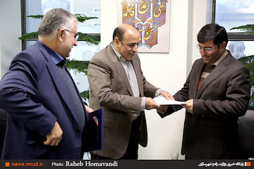 حرکت به سمت توسعه فقط با همافزایی میسر میشود تودیع و معارفه معاونت توسعه مدیریت و منابع انسانی وزارت راه و شهرسازی