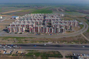 ساخت ۵۴۸۲۰۶ واحد شهری توسط بنیاد برای کم درآمدها/پرداخت ۳۲۷ میلیاردتومان ودیعه مسکن به خانوارهای کم درآمد مسکن مهر اردبیل