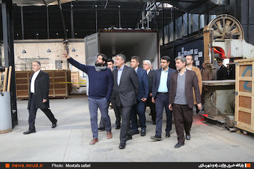 بازدید وزیر راه‌و‌شهرسازی از جشنواره ملی نوآوری در حوزه ساخت‌و‌ساز 