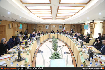 تداخل شهر جدید صدرا با پارک ملی"بمو" برطرف شد/ توسعه بخش شرقی صدرا در پارک ملی ممنوع شد/ تصویب طرح تجدیدنظر و تثبیت اراضی ۵۰۰ هکتاری صدرا/ تصویب طراحی شهری پادگان ارومیه پانزدهمین جلسه شورایعالی شهرسازی و معماری با حضور وزیر راه و شهرسازی