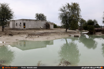 خسارات سیل خوزستان بعد از فروکش کردن سیل برآورد میشود/تداوم امدادرسانی به سیلزدگان اهواز، شوش، باوی، ماهشهر/ضرورت ایجاد شبکه سراسری فاضلاب و به روزکردن شبکههای موجود تخریب راه های روستایی در منطقه دشت یاری بر اثر سیل