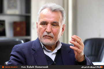 زمینهای دولتی ۲۵ درصد ارزش مسکن را به خود اختصاص دهد/دولت در مورد فروش اراضی ملی به دنبال کسب درآمد نباشد/بورس مسکن راهکاری برای شفاف شدن قیمت مسکن  احمد خرم