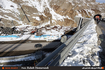 سرعت مجاز در منطقه یک آزادراه تهران-شمال ۸۰ کیلومتر بر ساعت معاون رئیس جمهوری از منطقه یک آزادراه تهران-شمال