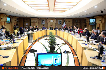 ۳۰ بهمن؛ پایان عملیات اجرایی منطقه یک آزادراه تهران-شمال/ افتتاح ۱۶۰ کیلومتر آزادراه کنارگذر جنوب تهران در ابتدای سال آینده/ نگذاریم برخی با سیاهنمایی اقدامات بینظیر عمرانی را با خاک یکسان کنند/ مسیر رفت منطقه دوم آزادراه در صورت تامین اعتبار تا پایان دولت تکمیل میشود نشست بررسی گزارش آزادراه تهران-شمال با حضور وزیر راه و شهرسازی