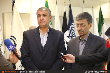 فردا منطقه یک آزادراه تهران-شمال افتتاح میشود/ امکان تردد خودروها از هشتم اسفند/ تعیین نرخ عوارض شناور برای روزهای عادی و پیک/ اتمام باند رفت منطقه دو تا پایان دولت وزیر درجمع