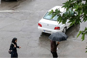 هوای پایتخت، استانهای ساحلی خزر و نیمه شمالی خنک میشود/افزایش سرعت وزش باد در بخشهای غربی و جنوبی استان تهران هوای بارانی