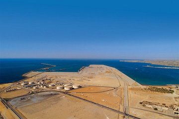 تقاضای ۵۳ شرکت برای سرمایه گذاری در بندر چابهار/ بازدید ۱۷۰ هیات داخلی و خارجی از بزرگترین بندر اقیانوسی کشور چابهار