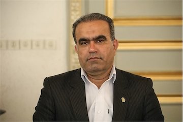 رشد ۲۶ درصدی تخلیه و بارگیری کالا در سال ۹۸/ افزایش ظرفیت کانتینری از ۱۰۰ هزار به ۴۰۰ هزار TEU/ خارج سازی مغروقه های باقیمانده در آبراه اروند طی سال ۹۹/ افزایش سهم ریلی بندر خرمشهر از فعالیت های بندری در زنجیره تأمین کالا نورالله اسعدی