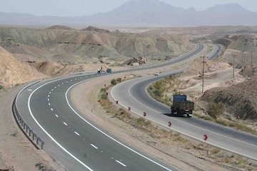 سرمایهگذاری ۱۰۰۰ میلیارد تومانی در راههای خراسان جنوبی 1.JPG