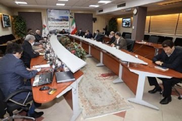 ۱۰ کامیون ایرانی متوقف شده در آن سوی مرزها به زودی به کشور باز میگردند/ نشست هم اندیشی و بررسی مشكلات كریرهای حملونقل بینالمللی در شرایط شیوع کرونا برگزار شد جلسه