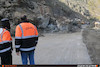 عملیات بازگشایی کیلومتر 14 جاده چالوس بعد از رانش کوه