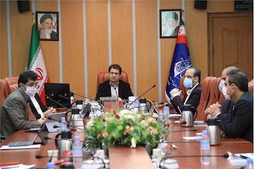 تسهیل و تسریع در صدور مجوزهای سرمایه گذاری در سال جهش تولید/ اجازه ساخت و ساز فاقد مجوز در سواحل کشور را نمی دهیم/ ترغیب دستگاه های دولتی برای دریافت مجوز / بخش خصوصی برای سرمایه گذاری های مولد و اشتغال زا اولویت دارد راستاد