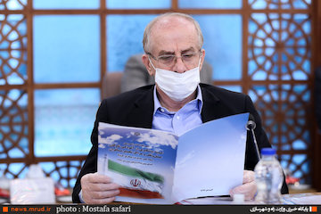 ۱۰ هزار کامیون در حال بارگیری از بندر امام خمینی (ره) هستند/ کاهش ۵۰ درصدی تلفات جادهای در نوروز/ رشد قابل توجه حملونقل بار و کالاهای ضروری در ایام کرونا دیدار معاون اول رئیسجمهور با وزیر و معاونان وزارت راه و شهرسازی