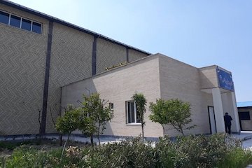 تحویل یک سالن ورزشی در شهرستان بهارستان با اعتباری بالغ بر ۱۸ میلیارد ریال افتتاح