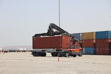ورود دومین کشتی حامل ۴۳۵ کانتینر گندم هند به بندر چابهار بندر چابهار