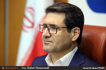 وام ۵۰۰ میلیارد تومانی برای ۳۲ شرکت دریایی بهخاطر کرونا نشست خبری مدیرعامل سازمان و بنادر و دریانوردی درخصوص میزان تخلیه و بارگیری کالاهای اساسی در ایام شیوع ویروس کرونا