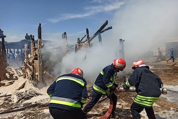 اطفای ۲ حریق در راستای تعامل شهر و بندر چابهار/ ۱۴ هزار لیتر آب برای مهار آتش استفاده شد برنامه