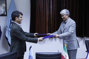 مرکز تحقیقات با شرکت شهر فردگاهی امام خمینی (ره) تفاهم نامه همکاری امضا کردند امضای تفاهم نامه