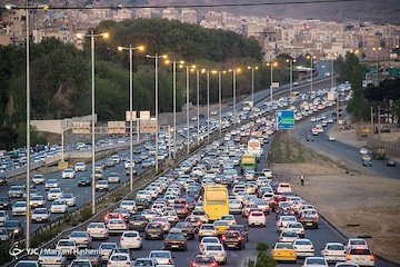 بشنوید| ترافیک سنگین در محور چالوس و آزادراه تهران-شمال/ تردد از مرزن آباد تا شهرستانک  تا اطلاع بعدی ممنوع است
 وضعیت ترافیکی