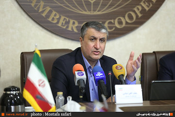 از ساخت شهرکهای کارگری استقبال میکنیم/ تمایل وزارت راه و شهرسازی به افزایش نقش تعاونیها در حملونقل  مراسم انعقاد تفاهم نامه برای ساخت مسکن کارگری بین وزارت راه و شهرسازی و اتاق تعاون ایران