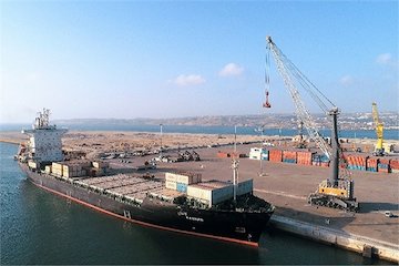 بهره برداری از اولین فریم سایت کانتینر یخچالی بندر شهید بهشتی چابهار/ تردد منظم خطوط لاینر کشتیرانی در مسیر بندر چابهار بندر چابهار