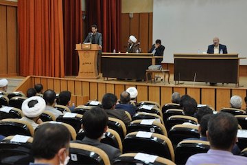 برگزاری جلسه شورای اداری استان اصفهان در شهرستان تیران و کرون/ بررسی و حل مشکلات مردم این شهرستان با نگاه مثبت و در راستای قوانین  قاری قران،اصفهان